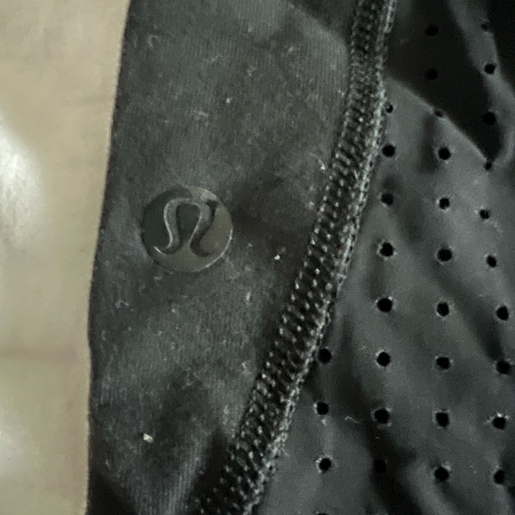 Lululemon crops size 6 black - Picture 5 of 6